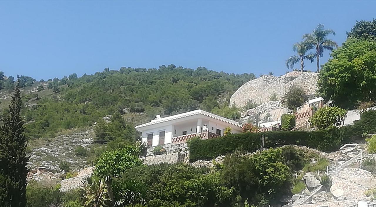 Villa Casa Ana, Fantásticas vistas al pueblo, el mar y la montaña Frigiliana Exterior foto