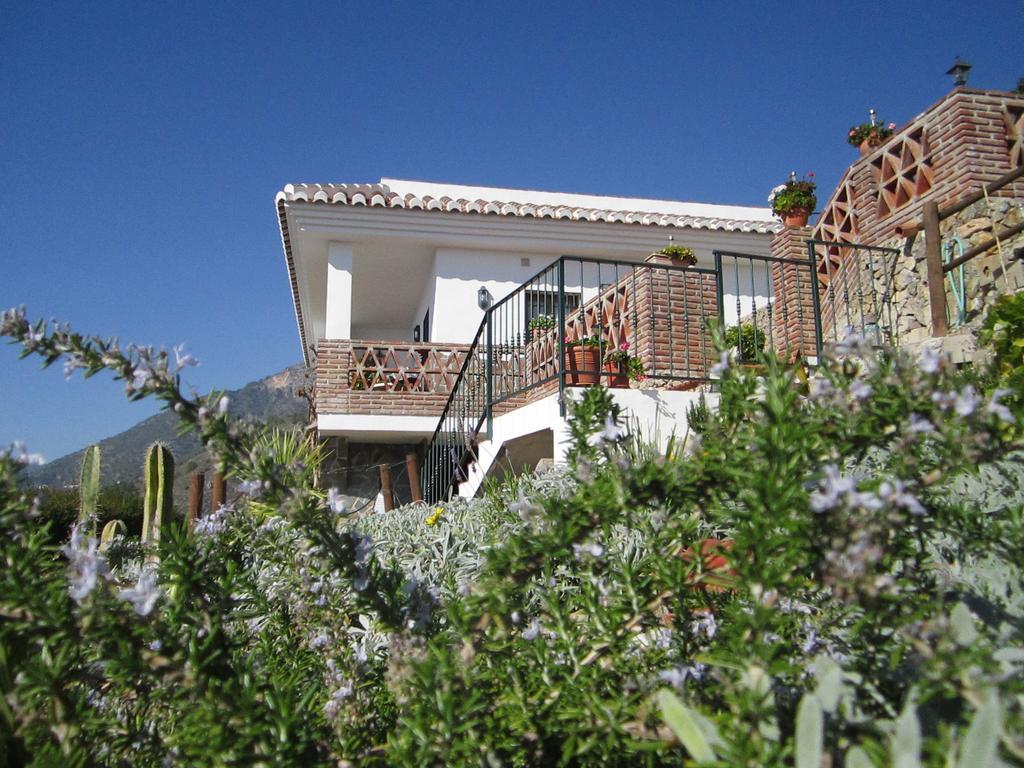 Villa Casa Ana, Fantásticas vistas al pueblo, el mar y la montaña Frigiliana Habitación foto