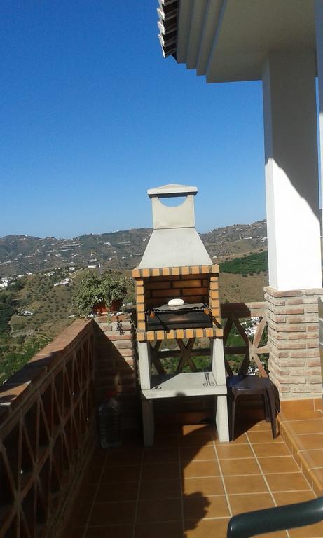 Villa Casa Ana, Fantásticas vistas al pueblo, el mar y la montaña Frigiliana Exterior foto