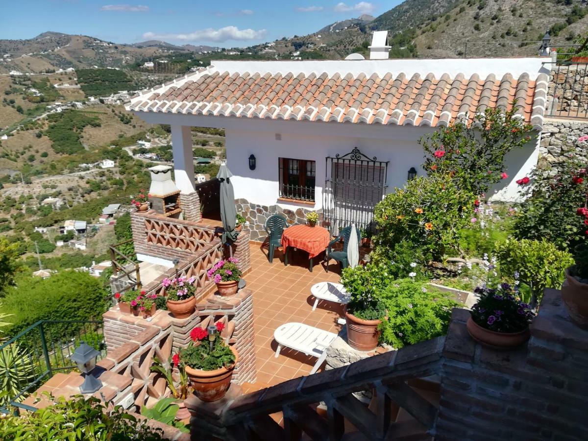 Villa Casa Ana, Fantásticas vistas al pueblo, el mar y la montaña Frigiliana Exterior foto