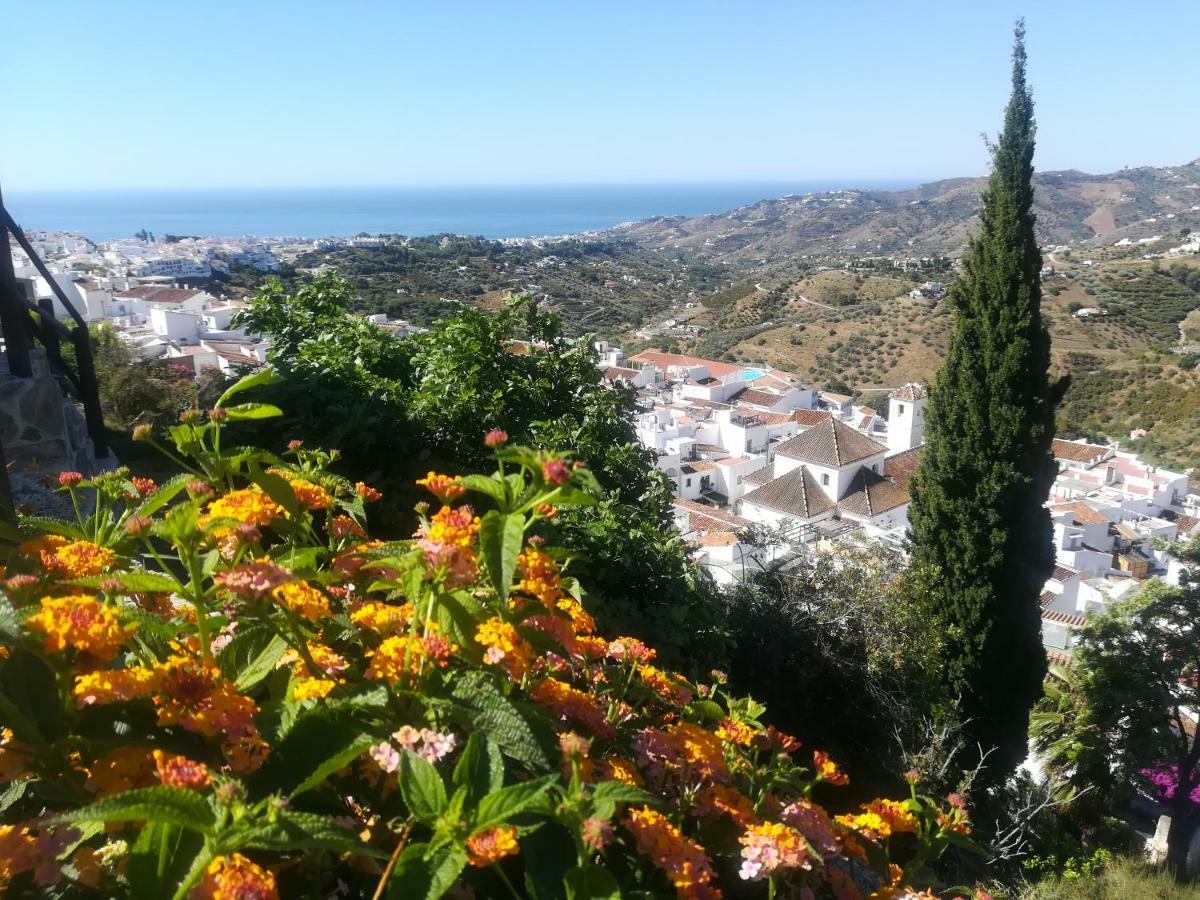 Villa Casa Ana, Fantásticas vistas al pueblo, el mar y la montaña Frigiliana Exterior foto