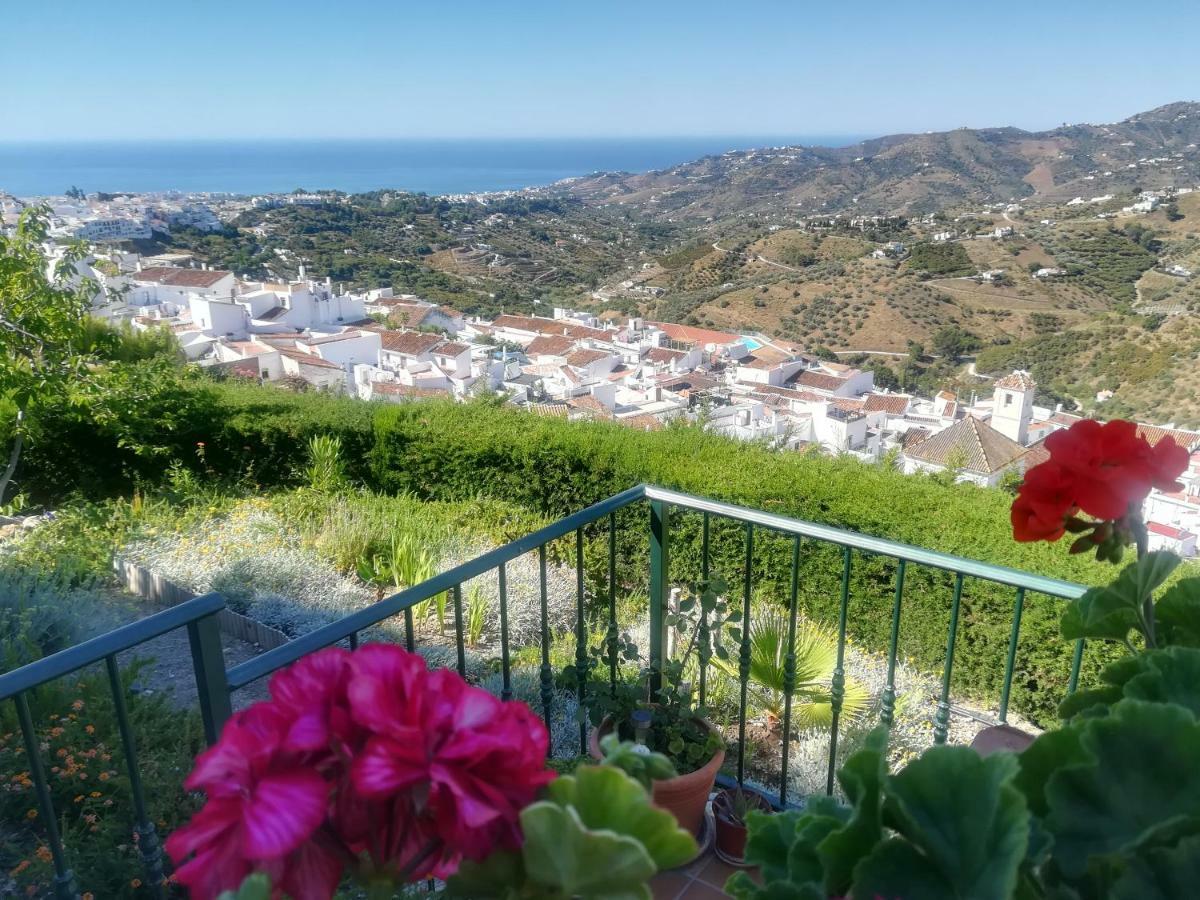 Villa Casa Ana, Fantásticas vistas al pueblo, el mar y la montaña Frigiliana Exterior foto