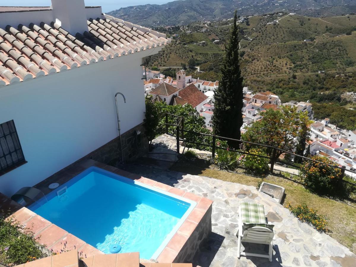 Villa Casa Ana, Fantásticas vistas al pueblo, el mar y la montaña Frigiliana Exterior foto